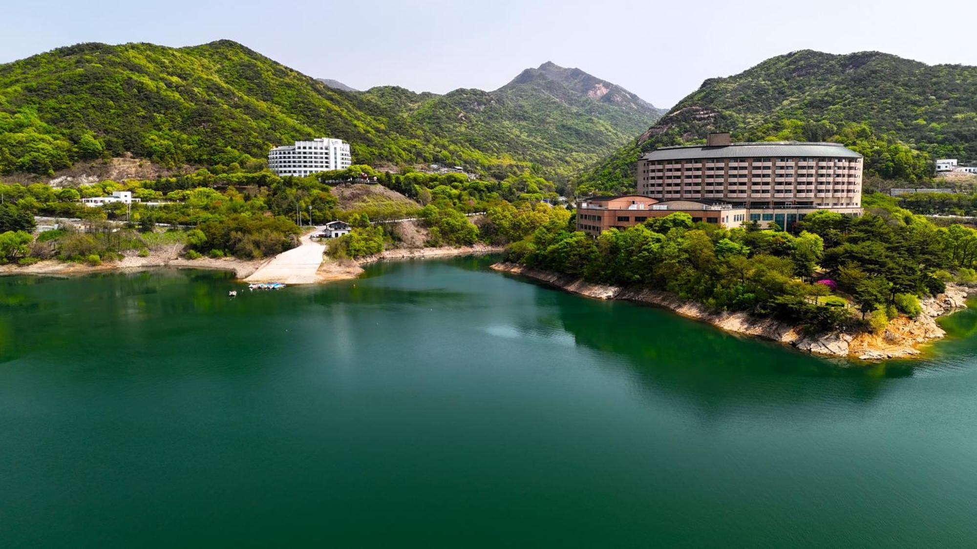 Cheongpung Resort Jecheon Extérieur photo
